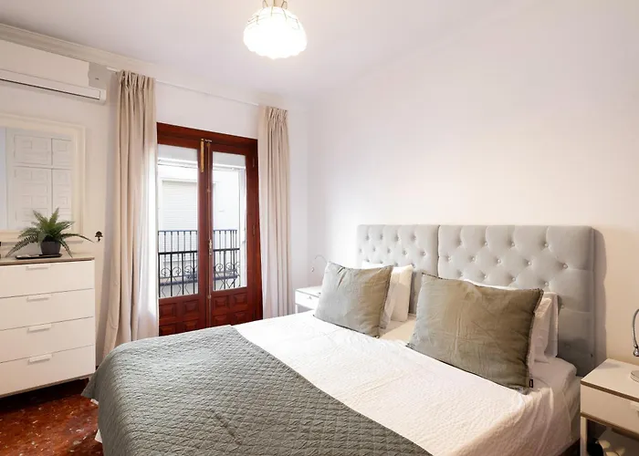 Townhouse, Old Town, *