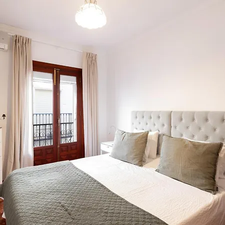 Townhouse, Old Town, *